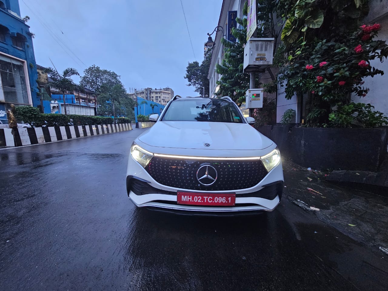 Mercedes-Benz EQB-Class